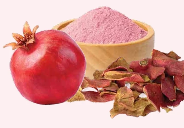 Pomegranate fruit with pomegranate peel extract powder and dried peel